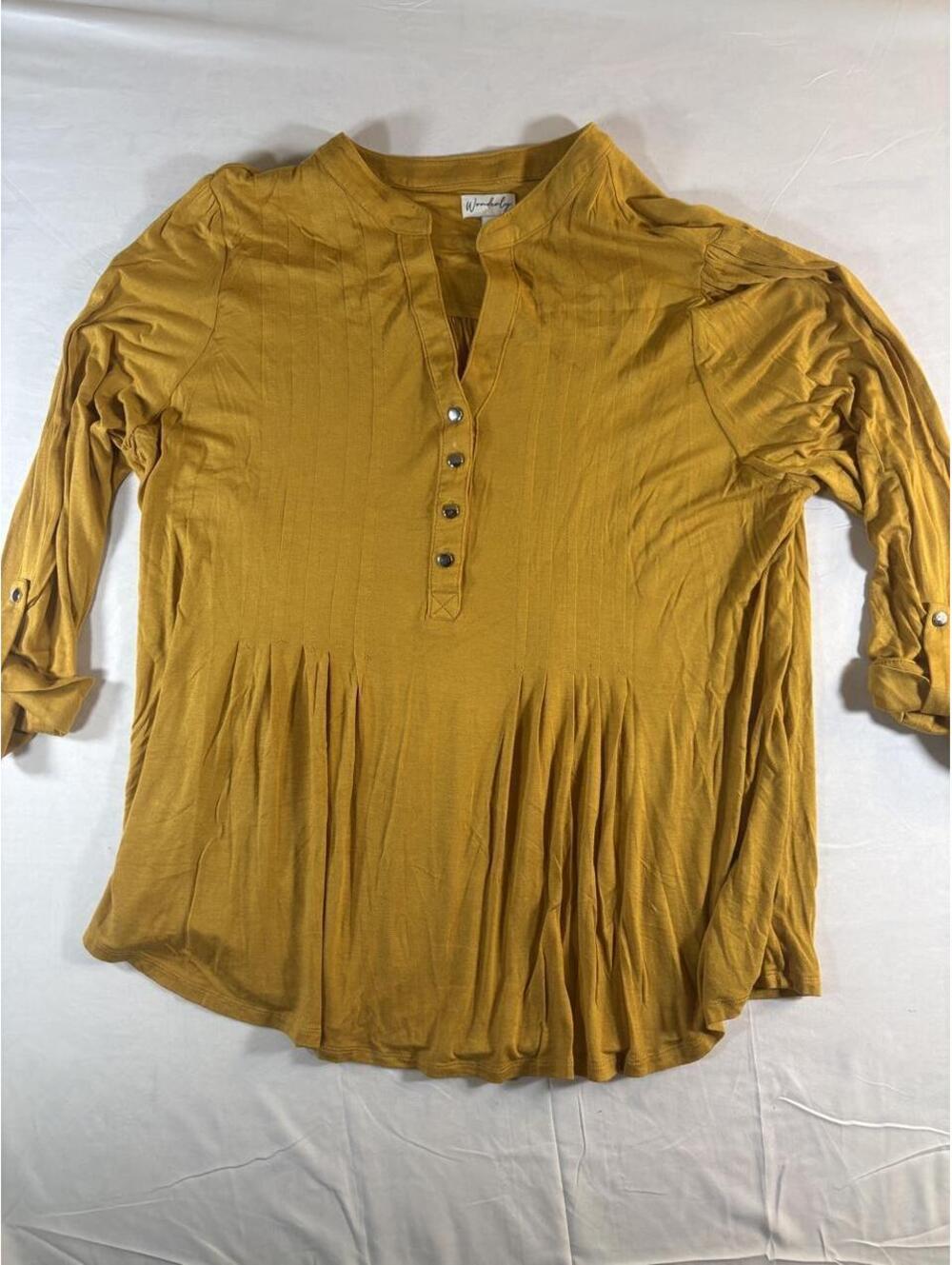 Wonderly Women's Yellow and Gold Blous